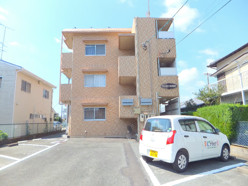 天竜川駅周辺のアカチャンホンポで駐車場がある チラシ・特売情報 掲載店舗一覧