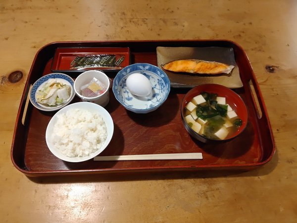 公式】本手打 鯛屋｜鯛屋旅館併設の手打ちそば・うどん店